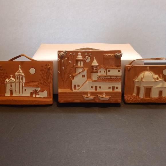luis soares Other - Luis Soares set of 3 wall plaques. Made in 1989. Portugal. Signed on the back.